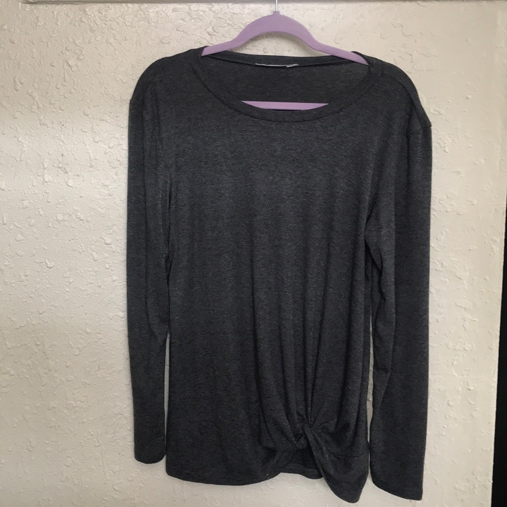 Long sleeve twisted tie corner shirt